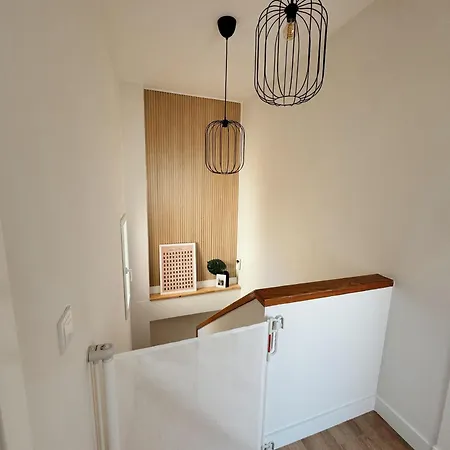 4 Bedrooms